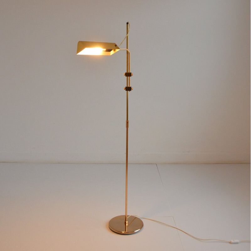 Vintage orientable and adjustable floor lamp in golden brass, 1970