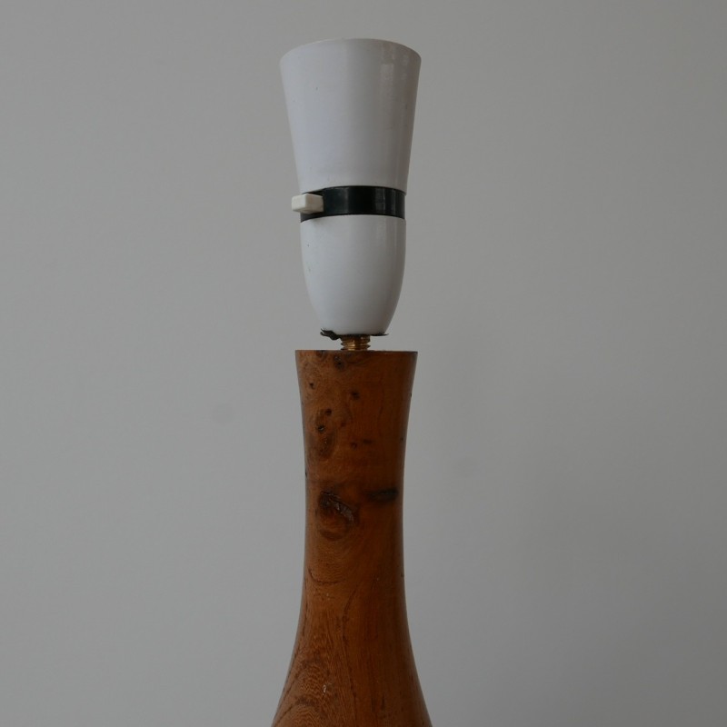 Lampada da tavolo vintage in legno di radica, Inghilterra 1960