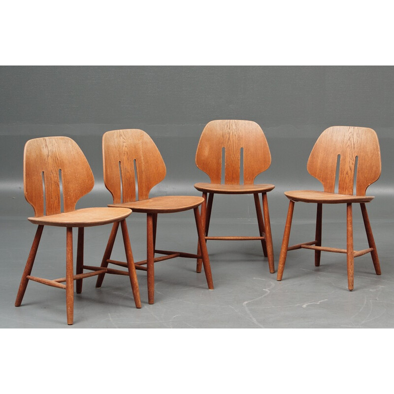 4 Vintage chairs J67, Eivind A. JOHANSSON - 1950s