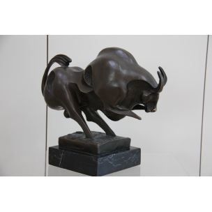 Statue taureau abstraite en bronze par Max Milo 1960