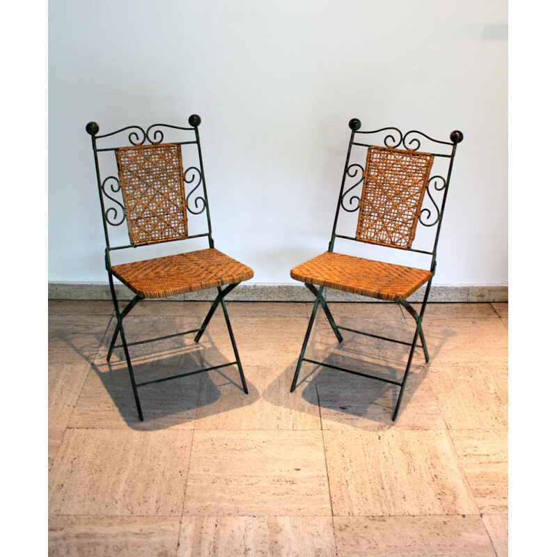 Paire de chaises vintage pliables en fer forgé et rotin
